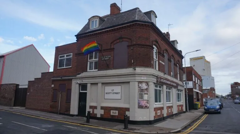England, Gentry, Hull, North East, Gay Sauna