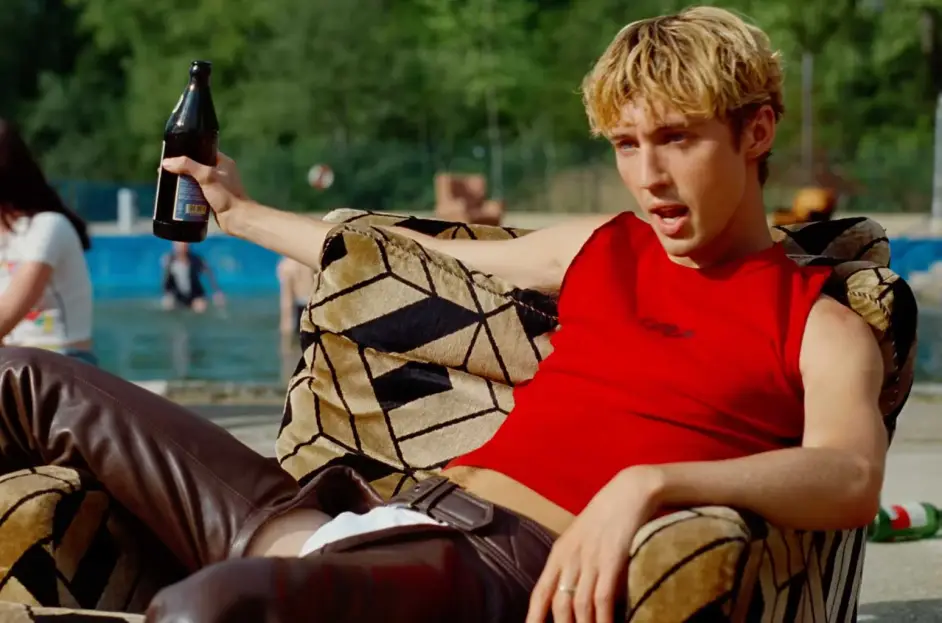 Troye Sivan, singer-songwriter, actor, YouTube, LGBTQ+ rights, personal life